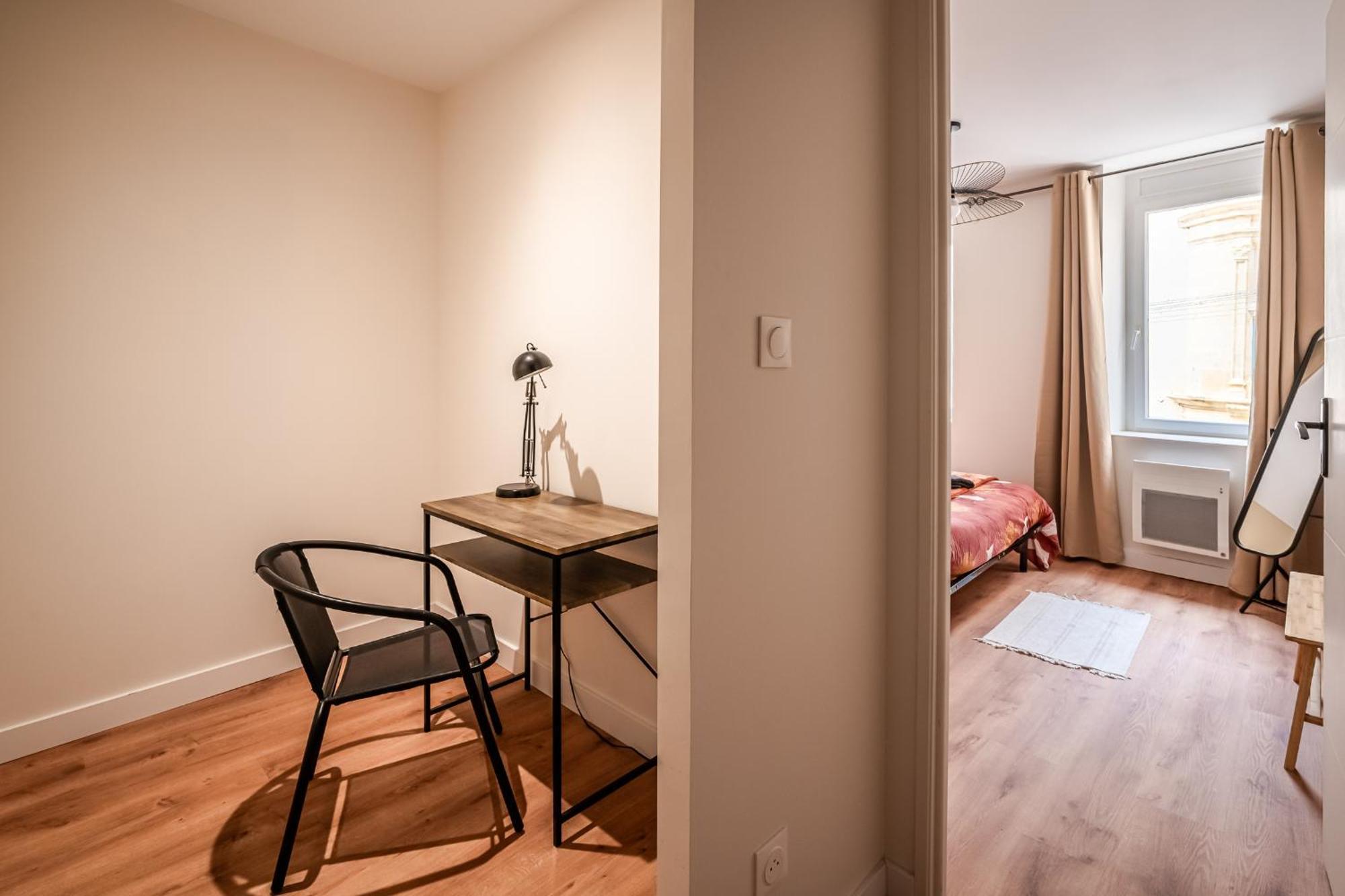 Chaleureux Appartement, Centre Ville Narbonne Exterior photo